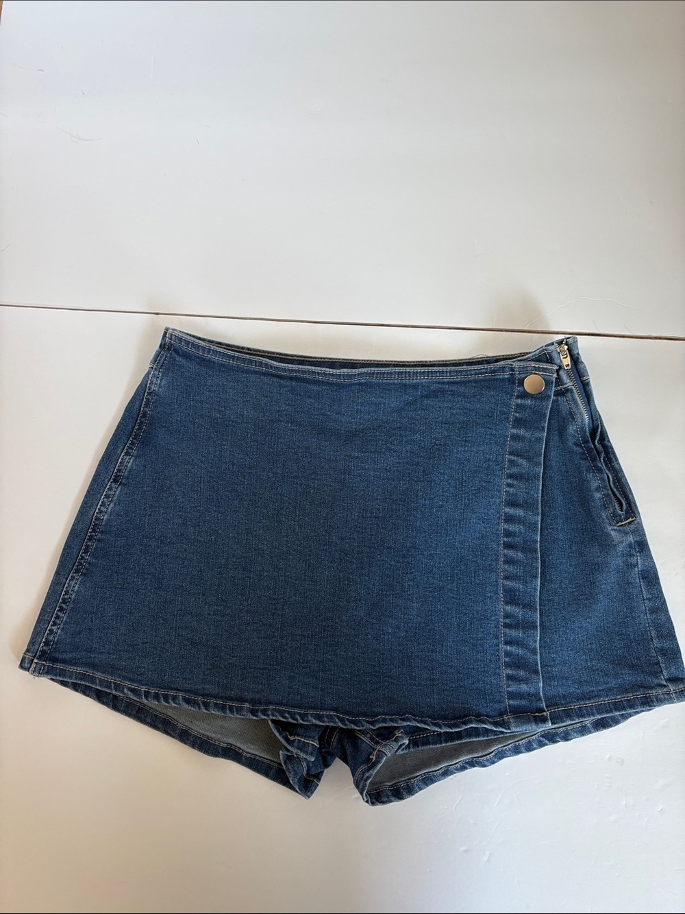 Love Tree Denim dark wash jean short skort w faux wrap skirt detail side zip